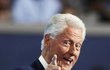 Bill Clinton vyprávěl příběh o lásce, aby podpořil Hillary: Ta možná zasedne tam, kde „úřadovala“ Monica Lewinsky