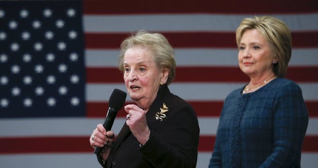 Jste ženy a nevolíte Hillary? Skončíte v pekle, varuje Madeleine Albright