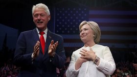 Manželé Bill a Hillary mají radost z přírůstku v rodině