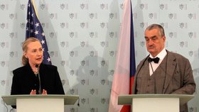 Americká ministryně zahraničí Hillary Clinton a její český protějšek Karel Schwarzenberg