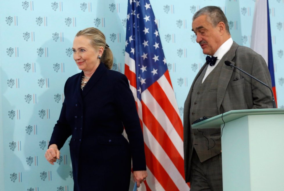 Kam se to, pane kníže, díváte? Schwarzenberg a Hillary Clinton