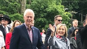 Podle Hillary Clintonové nebyl v případě aféry jejího manžela Billa důvod k rezignaci.