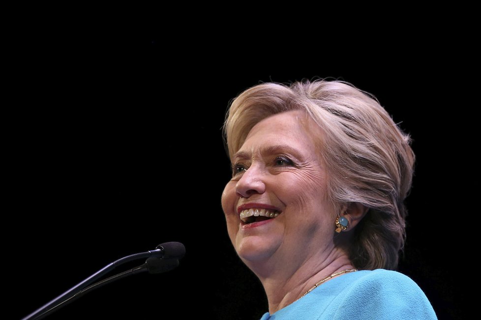 Neúspěšná demokratická kandidátka na prezidenta Hillary Clintonová