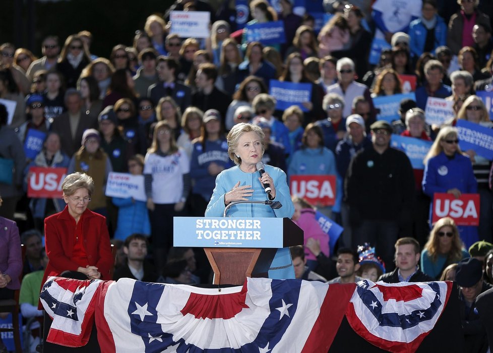 Demokratická kandidátka Hillary Clintonová během své lampaně ve státu New Hampshire