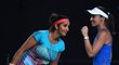 Martina Hingisová se Saniou Mirzaovou neměly s postupem do finále problémy