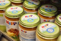 Pozor, riziko v Česku i na Slovensku! Otrávené skleničky kojenecké výživy HiPP: Byl v nich nalezen jed na krysy!