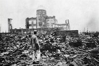 Utrpení atomové bomby: Po lidech zbyly na zemi jen stíny, přeživší pomalu umírali na záhadnou nemoc