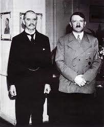 Adolf Hitler a Neville Chamberlain.