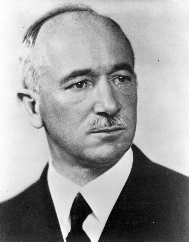 Edvard Beneš rezignoval po Mnichovu 1939 a po únorovém komunistickém puči v roce 1948