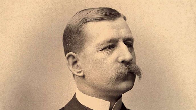 Andréeho výprava startovala ze Špicberk 11. července 1897. O tři dny později však balón Örnen, obtěžkaný ledem a oslabený ztrátou plynu, klesl na led. Andréeho výprava startovala ze Špicberk 11. července 1897. O tři dny později však balón Örnen, obtěžkaný ledem a oslabený ztrátou plynu, klesl na led.