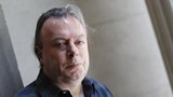 Největší mezi ateisty zemřel: Hitchens podlehl rakovině