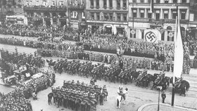 Vojenská přehlídka v Praze v dubnu 1939