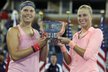 Andrea Hlaváčková a Lucie Hradecká jsou poprvé šampionkami grandslamového US Open ve čtyřhře.