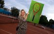 Andrea Sestini Hlaváčková se rozhodla vzít svou dceru na první lekci tenisu