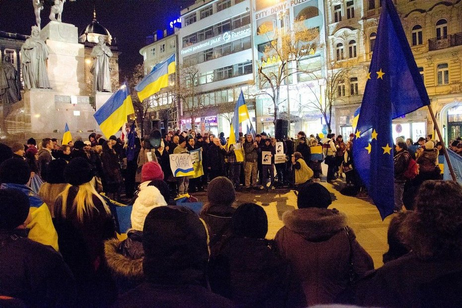 Hlavní motivací účastníků akce Euromaidan Praha bylo  vyjádřit podporu a solidaritu demonstrujícím občanům Kyjeva a dalších ukrajinských měst. (Autor: Petr Dauš)