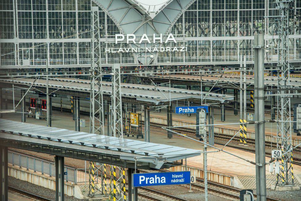 Penta a České dráhy plánují zastřešit kolejiště u hlavního nádraží a nad ním postavit domy.