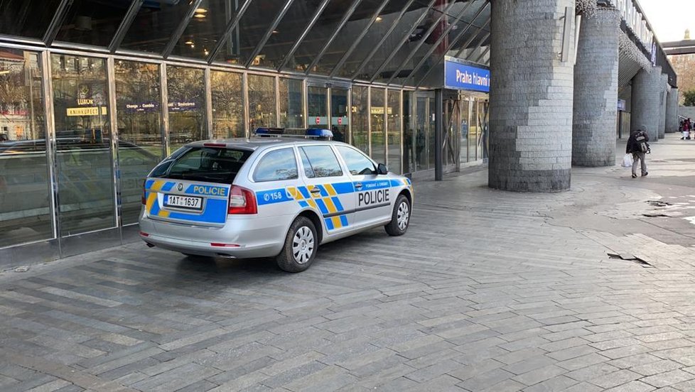Policie na hlavním nádraží. (ilustrační foto)