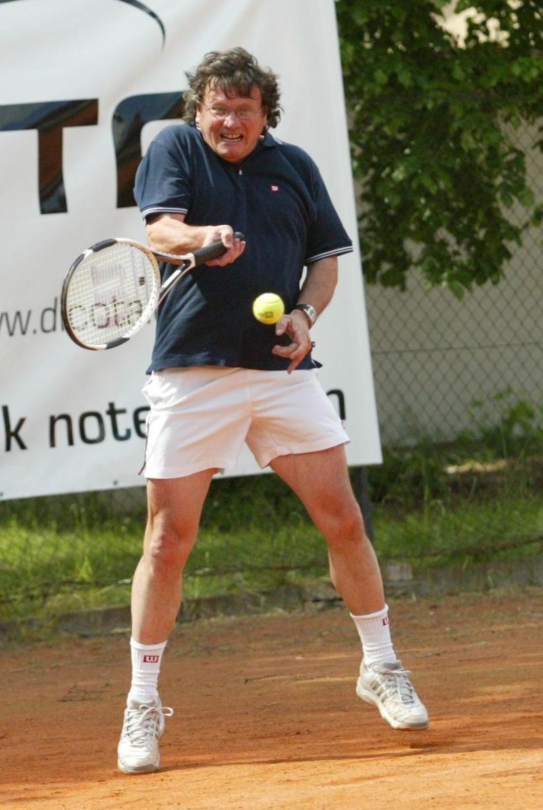 Stanislav Hložek ,  tenis ,  hobby ,  Průhonice
