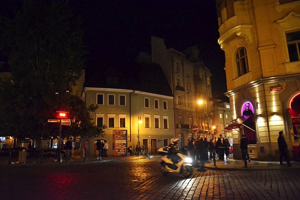 Praha má problém s nočním životem v centru.