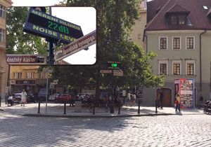 V Dlouhé třídě měří přístroj hladinu hluku. Praha 1 chce objektivní informace k tomu, nakolik hluční opilí turisté skutečně jsou.