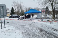 Výbuch v Hnojníku: Explodovaly výdejní boxy! Na místě je psovod i pyrotechnici