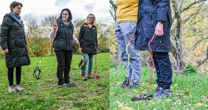 Hobby dogging, venčení imaginárního psa, si získává první vyznavače.
