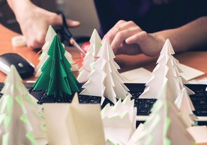 Vánoční ozdoby trochu jinak? Vyrobte si origami stromeček