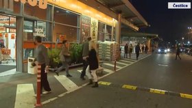 Narvané hobbymarkety těsně před uzavřením (21.10.2020)
