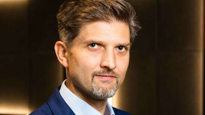 Novým CEO Penta Fund k 1.12.2025 stane bankéř Tomáš Hochmeister. Novým CEO Penta Fund k 1.12.2025 stane bankéř Tomáš Hochmeister.