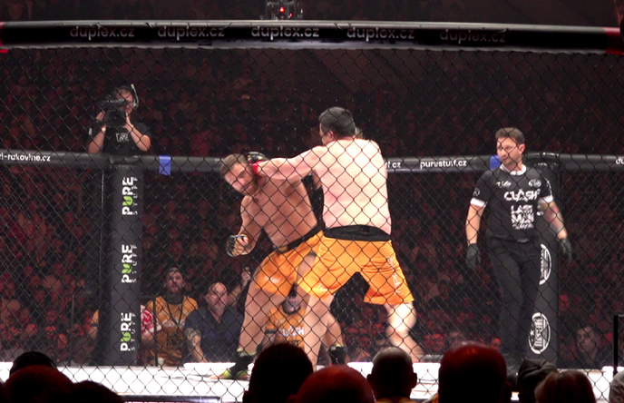 Pavel Novotný neměl proti Antonínu Hodanovi šanci Pavel Novotný neměl proti Antonínu Hodanovi šanci