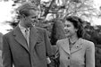 Královna Alžběta II. měla vášnivý vztah. Do prince Philipa se zamilovala už ve 13 …