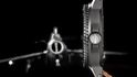Korunka hodinek Prim MiG-15 je vyrobená z materiálu, který pochází přímo ze stíhačky MiG-15.