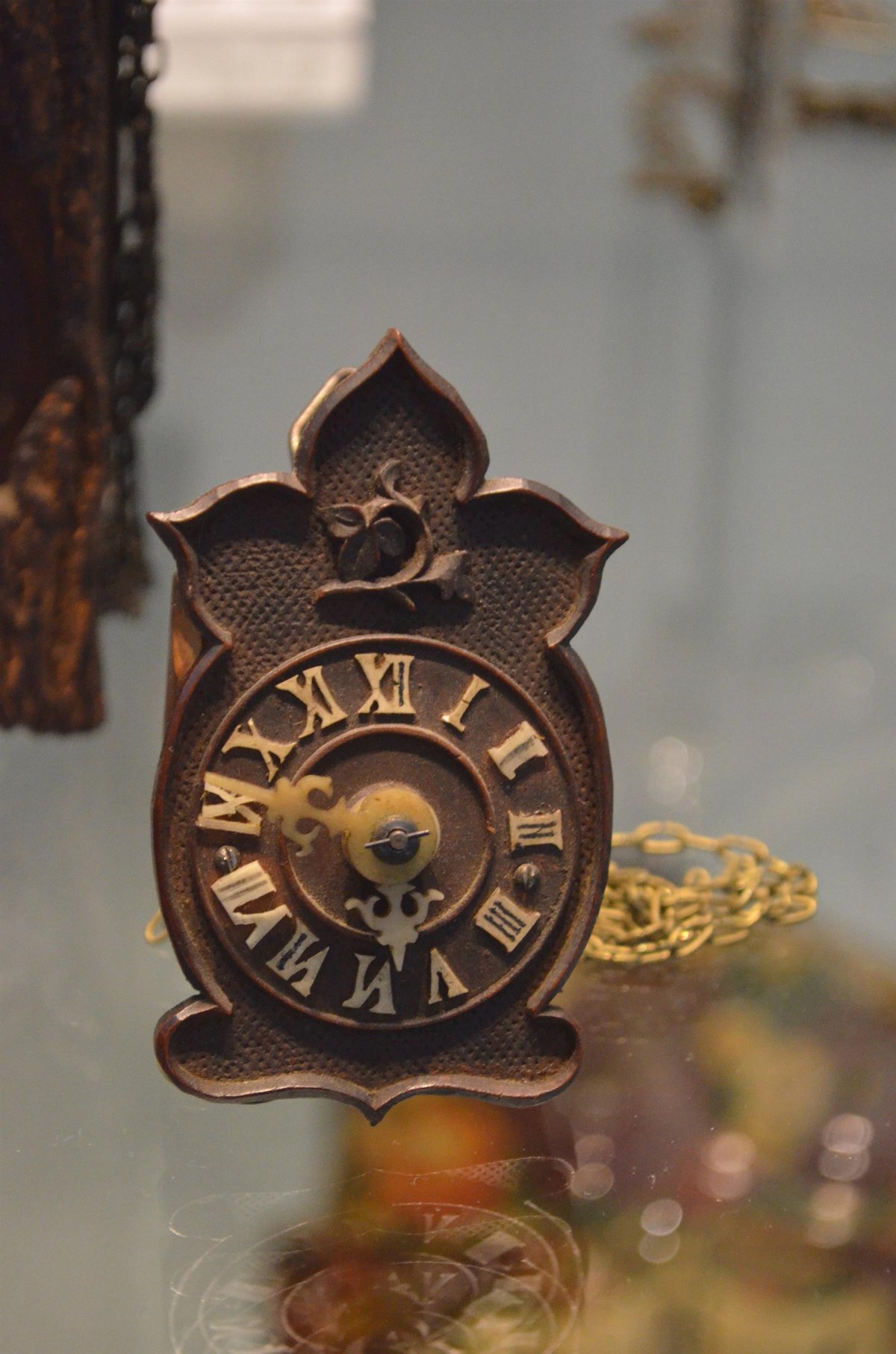 Nejmenší hodiny expozice jsou velké jen pět centimetrů a pocházejí z konce 19. století.