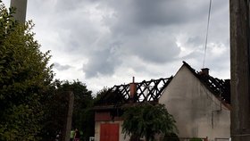 V Jílovém u Hodkovic nad Mohelkou hořel rodinný dům. Město vyhlásilo sbírku na podporu jeho obyvatel.