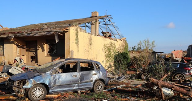 Víkend na chalupě se změnil v tragédii: Rodina přišla kvůli tornádu o dědečka Milana i o vnučku (†2)