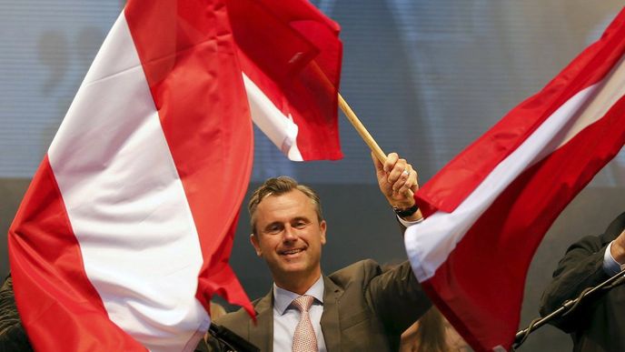 Norbert Hofer coby prezidentský kandidát rakouských Svobodných (FPÖ).