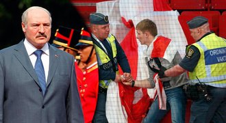 Potěšili diktátora Lukašenka! Na MS berou fanouškům zakázané vlajky