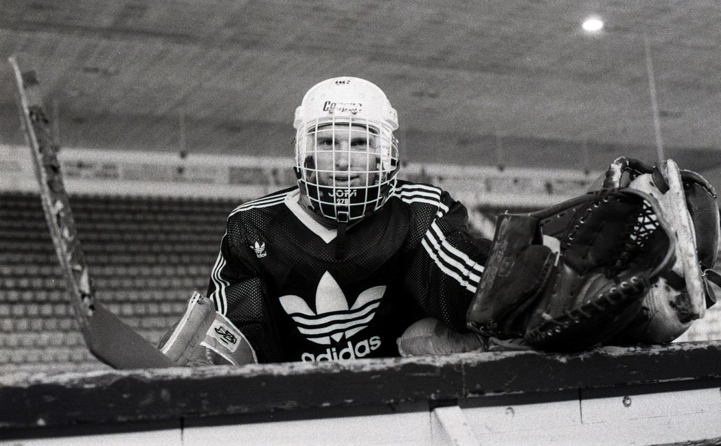 1988. Dominik Hašek při pardubickém tréninku v sezoně 1988/89.