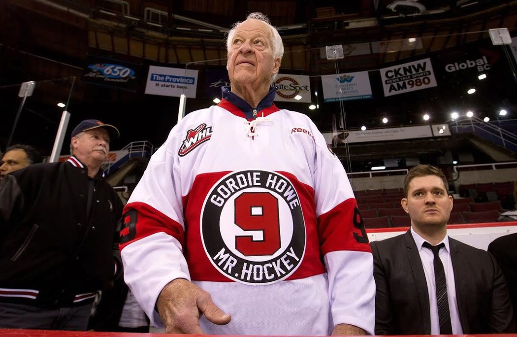 Zemřela hokejová legenda Gordie Howe