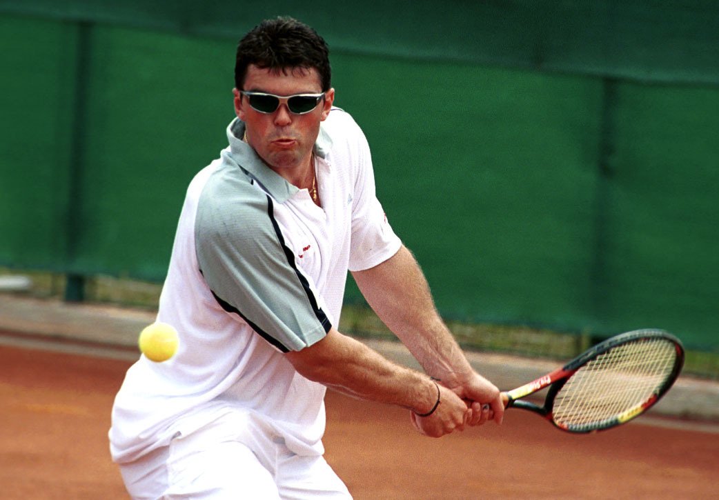 2001. Jaromír Jágr je také vášnivým tenistou. Zde na soustředění Jágr Teamu.