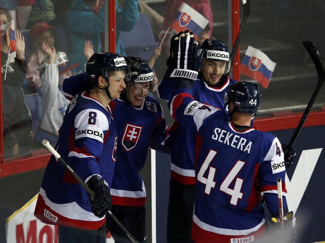 Ke gólovým oslavám měli hokejisté Slovenska v utkání proti USA důvod hned čtyřikrát