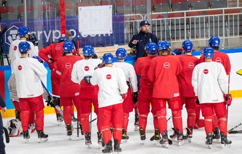 Trénink českých hokejistů před čtvrtfinále proti Finsku