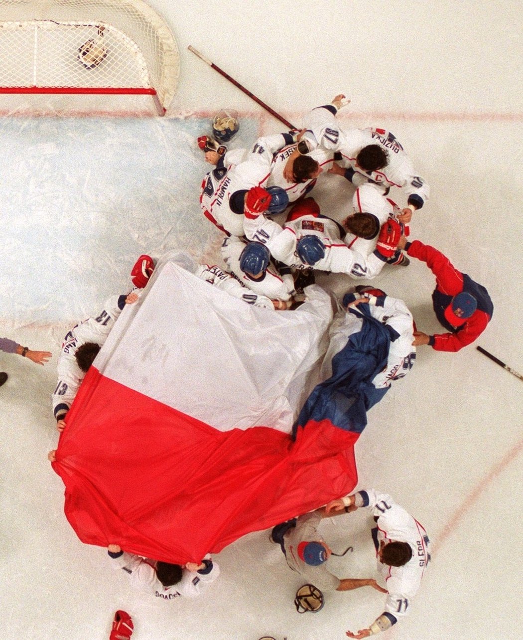 I po 15 letech zůstává olympijský triumf z Nagana nepřekonaným úspěchem českého hokeje.