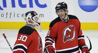 Jágr dvěma asistencemi srazil Tampu a kraluje Čechům v NHL