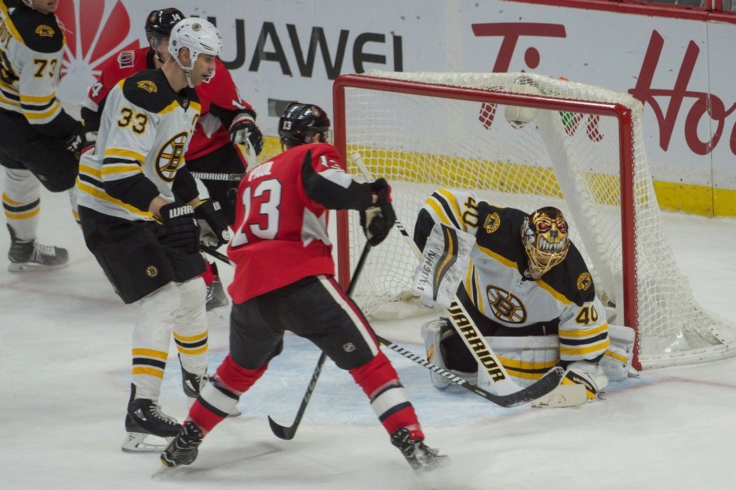 Brankář Bostonu Tuukka Rask chytil všech 25 střel domácích Senators