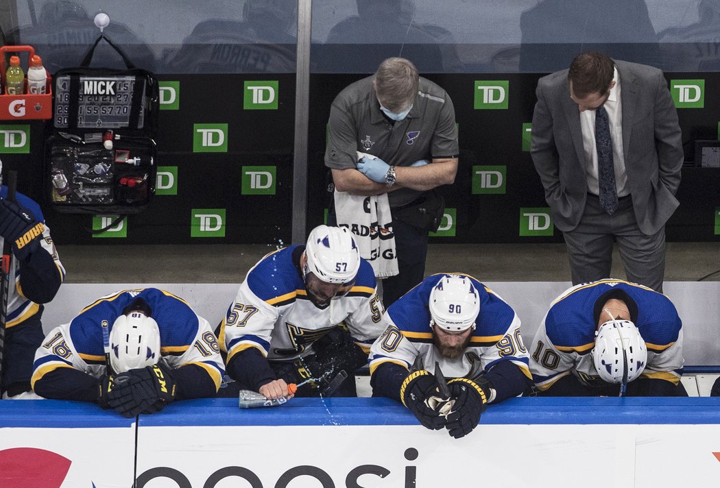 Smutek hokejistů St. Louis, triumf ve Stanley Cupu neobhájí