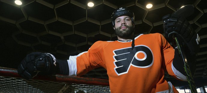 Obránce Radko Gudas se v NHL už stačil zapsat tvrdou hrou