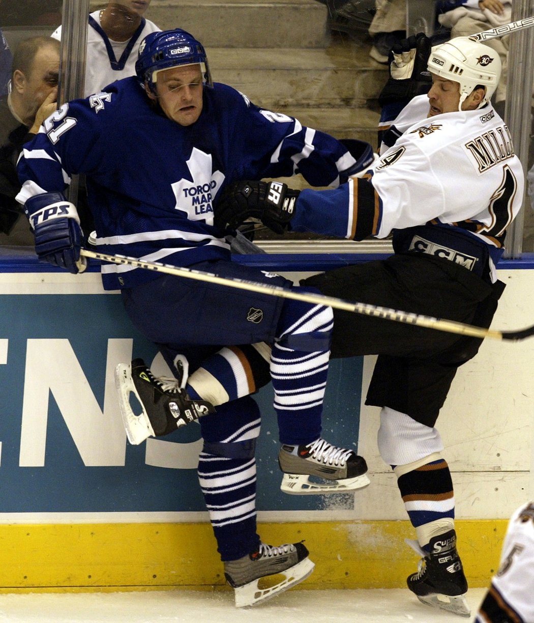 2003. Poslední zámořská štace Roberta Reichla, zahrál si za Toronto.