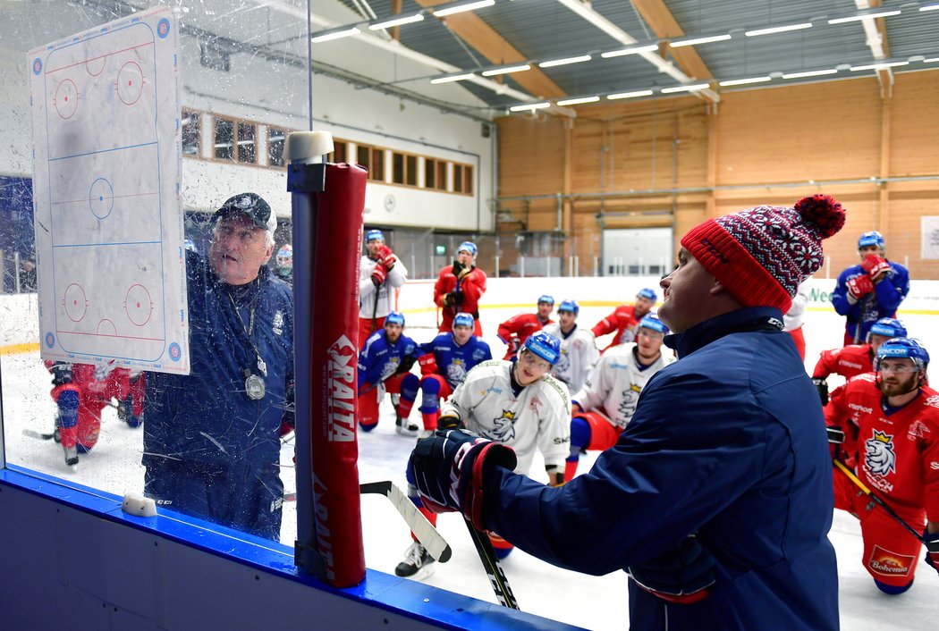 2019. Robert Reichel na tréninku reprezentace při Karjala Cupu.