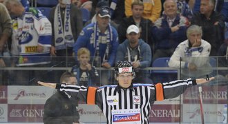 Rozhodčí na MS v hokeji 2023: Zápasy v Rize a Tampere budou řídit i tři Češi